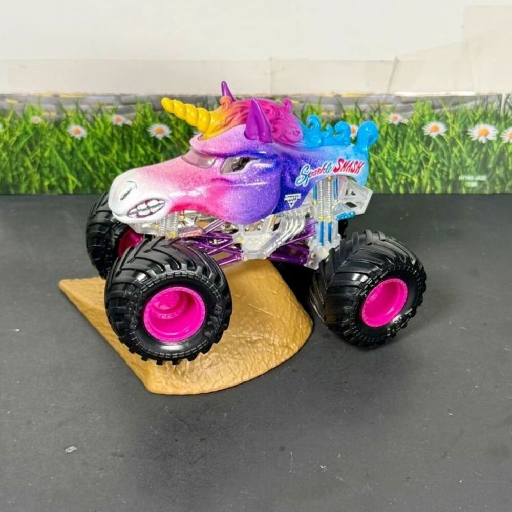Custom Monster Jam Sparkle Smash Rainbow Unicorn 1:64 Monster Truck